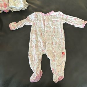 Magnetic Me Modal Footie Newborn VGUC